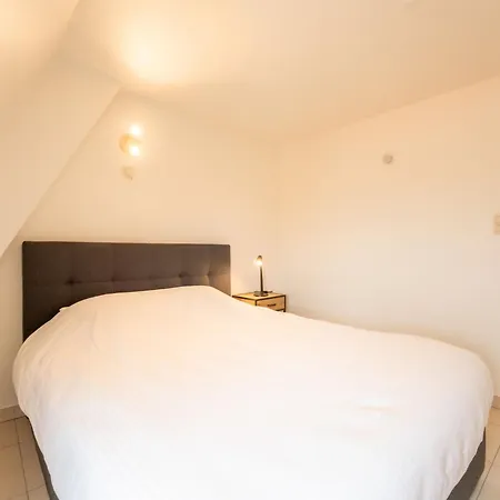 Apartamento Koekoeksnest Penthouse At The By Interhome De Haan