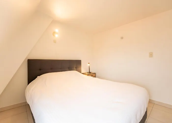 アパート Koekoeksnest Penthouse At The By Interhome デ ハーン